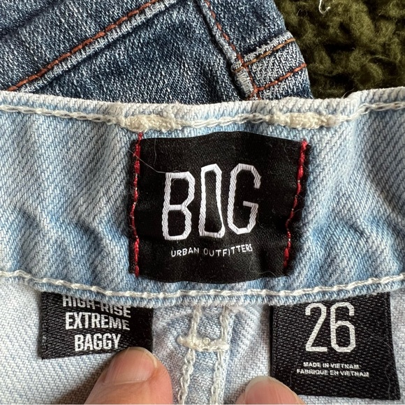 BDG Urban Outfitters Cargo High Rise Extreme Baggy Jeans Light Size 26 - Picture 6 of 8
